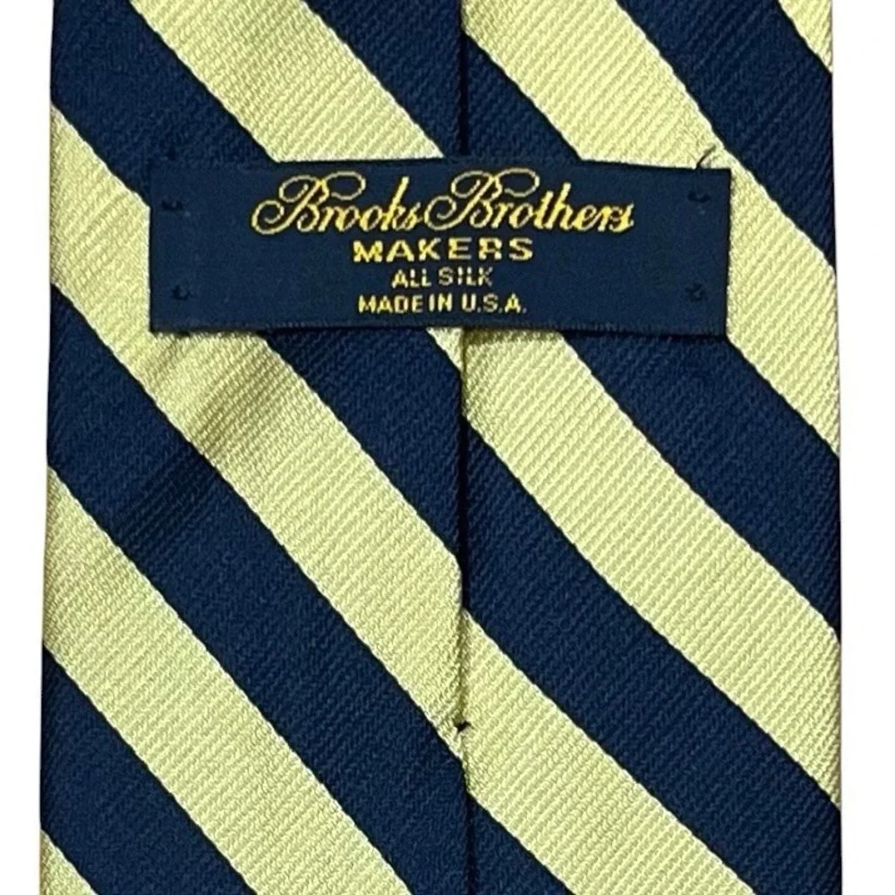 Brooks Brothers 100% Silk Repp Necktie Navy Gold Classic Preppy USA Made